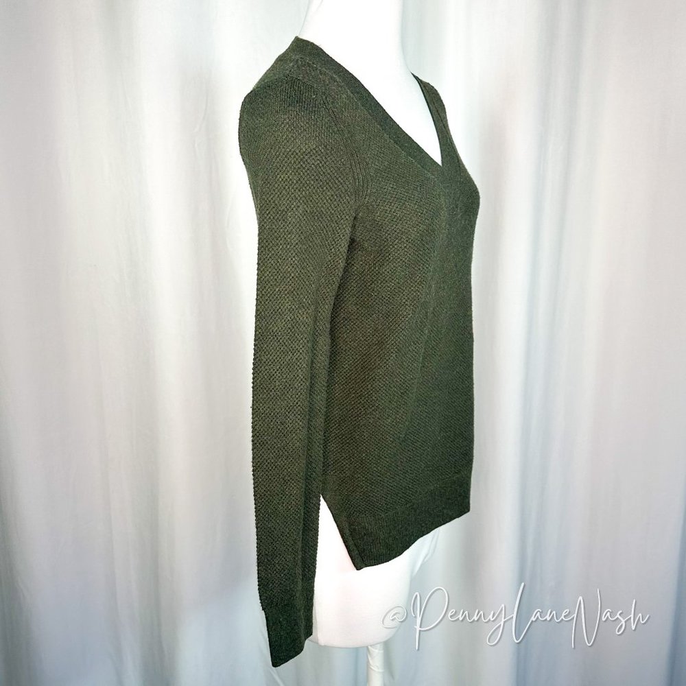 Gap Bella Green Textured V-Neck Sweater Green - Picture 3 of 7